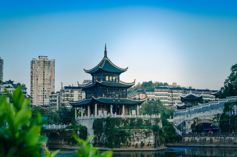 西江千户苗寨+荔波+中国天眼科普基地6日5晚私家团